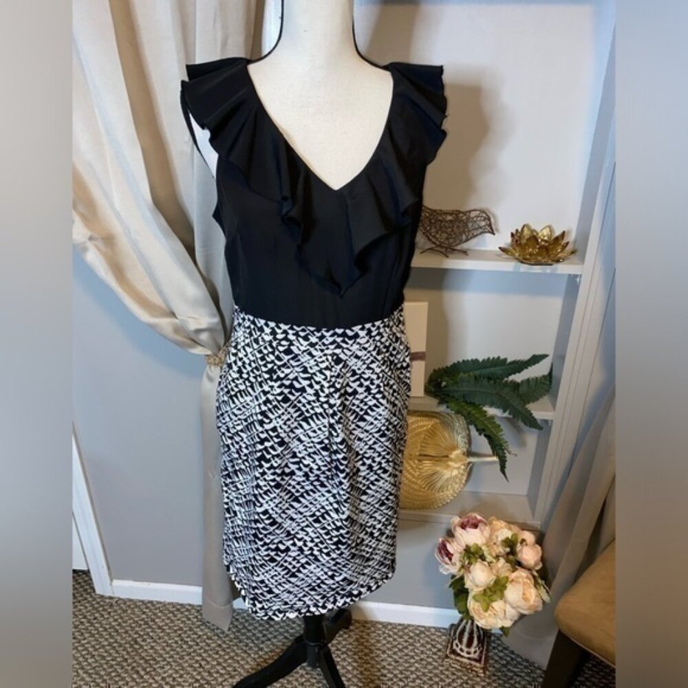 Women’s 6 Merona Ruffle Top Pencil Skirt Style Bottom Side Zip Pockets Dress GUC